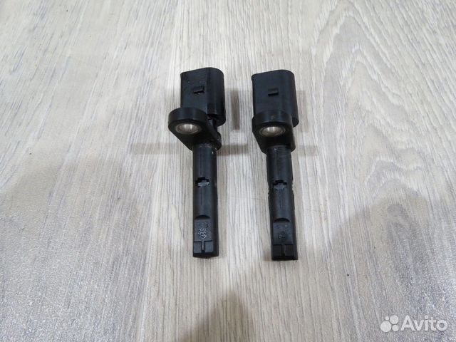 Датчик ABS задний Audi Q7 4M