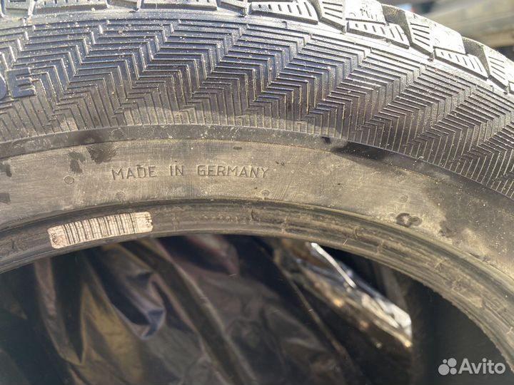 Gislaved Nord Frost 200 235/50 R18