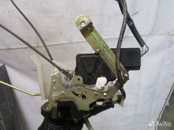 Замок двери передней левой Great Wall hover H5 201