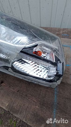 Фара левая LADA vesta