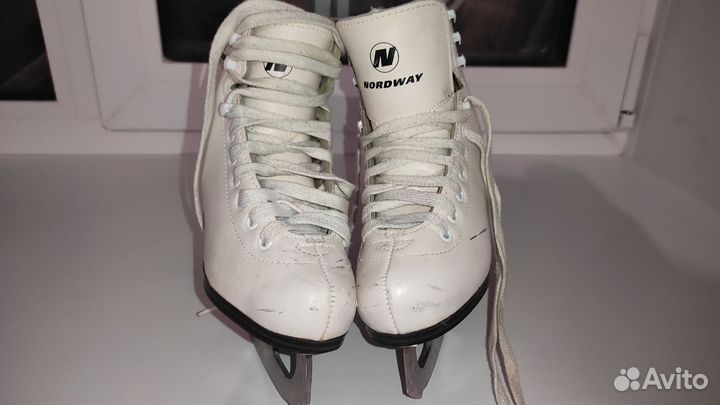 Коньки фигурные 29 размер