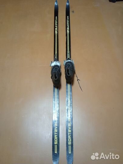 Лыжи с ботинками 36-37