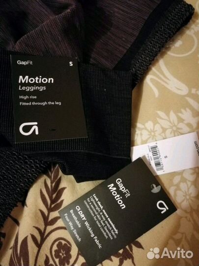 Продам новые спортивные легинсы GAP