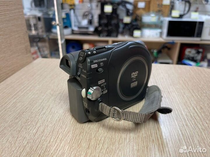 Видеокамера Canon DC330