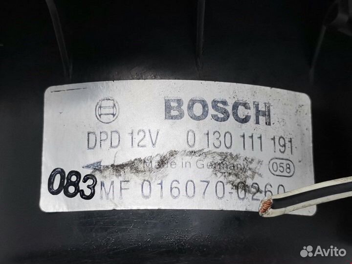 Моторчик печки для Volvo S40 V40 1 30850075