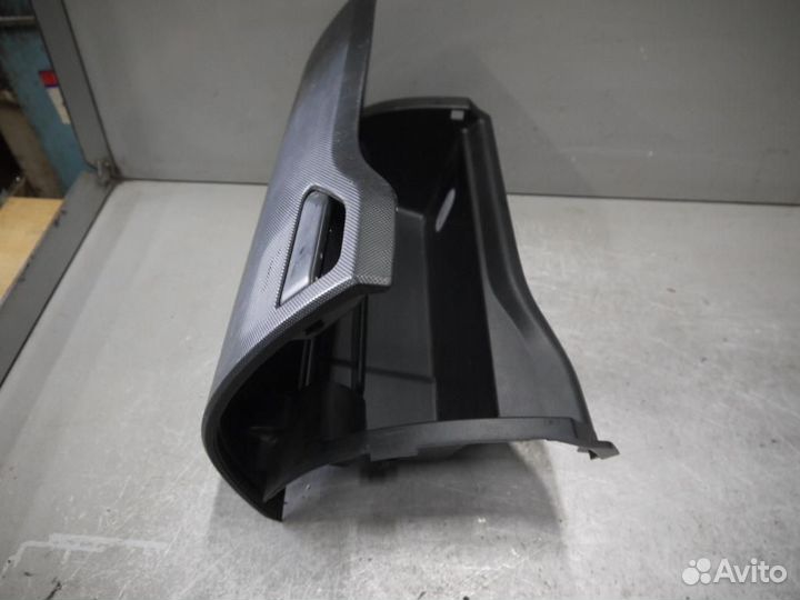 Бардачок Toyota Auris (2006-2012) E15