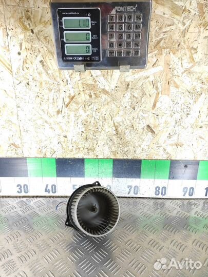 Моторчик отопителя Daihatsu Atrai 7