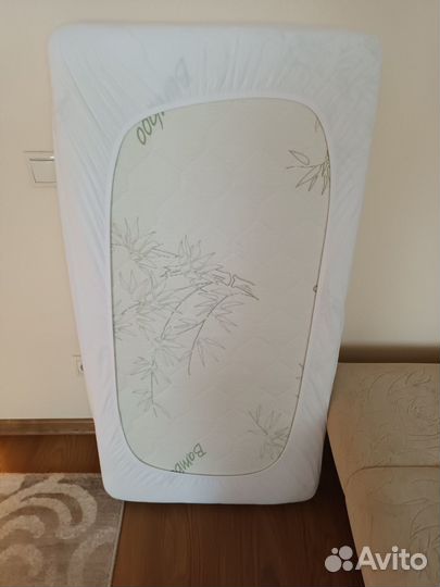 Кроватка детская с матрасом