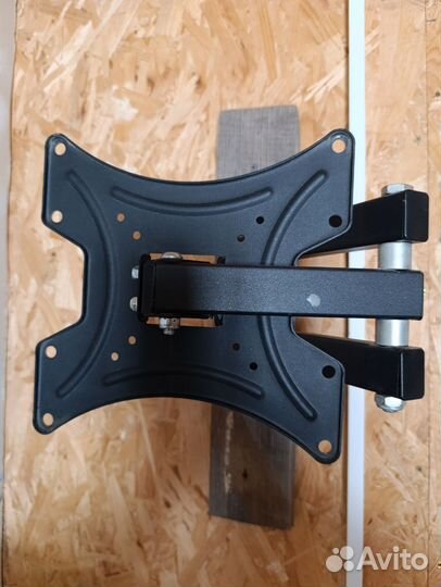 Кронштейн для телевизора поворотный