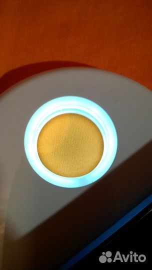 Настольное зарядное устройство