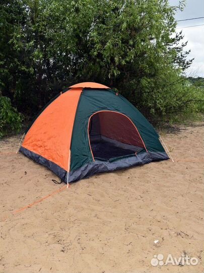 Палатка новая. четырёх местная