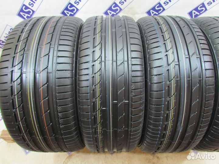 Bridgestone Potenza S001 245/45 R19 и 275/40 R19 102Y