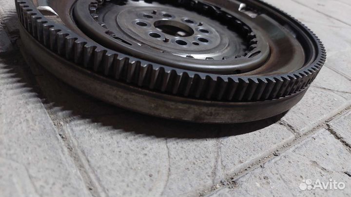 Двухмассовый маховик passat b7