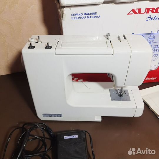 Швейная машина Aurora Seleet 3024