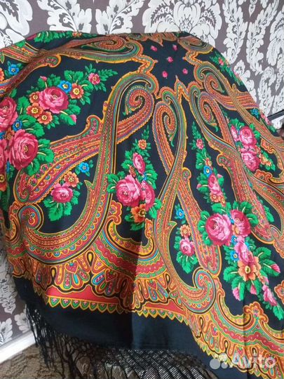 Павловопосадская шаль