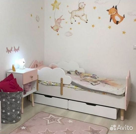 Детская кровать с комодом