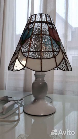 Лампа настольная витражная в стиле Тиффани