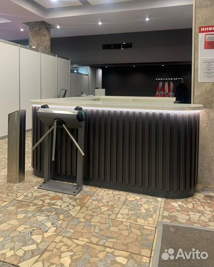 Стойка ресепшн Бесплатный монтаж