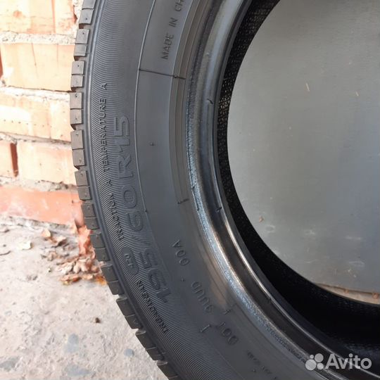 GT Radial Champiro FE1 195/60 R15