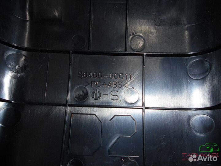 Обшивка датчика дождя Toyota LC 200 (2007+)