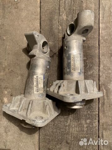 Кронштейн бампера Audi A4