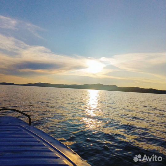 Аренда лодки с мотором
