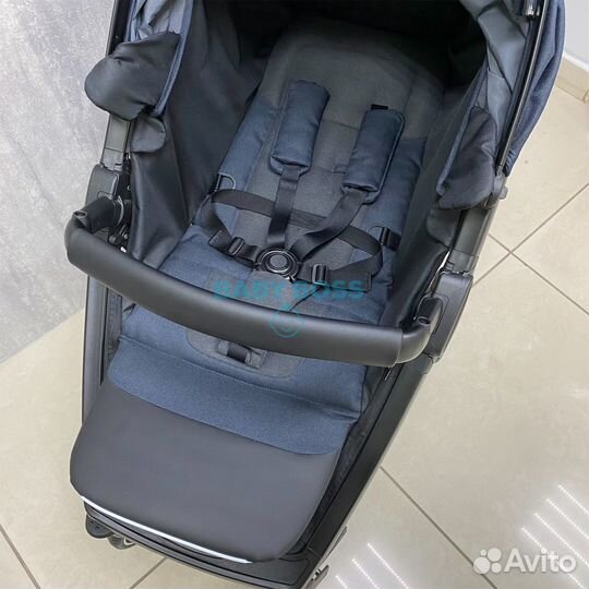 Коляска всесезонная