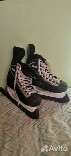 Коньки хоккейные