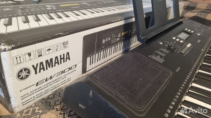 Синтезатор Yamaha PSR EW300