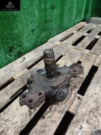 Кулак передний правый Renault Premium 2007 1026768