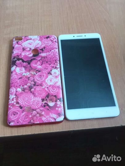 Телефон Xiaomi Mi Max 2