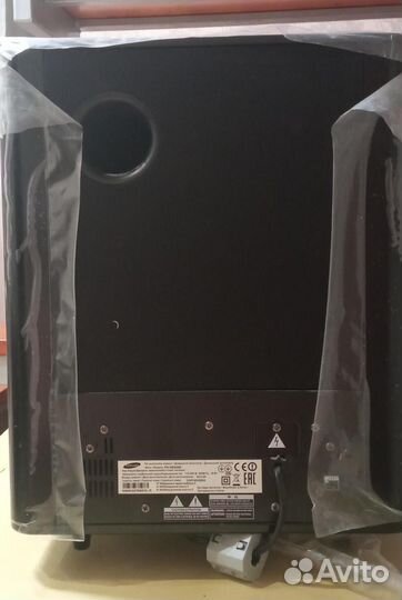 Саундбар Samsung HT-E8200