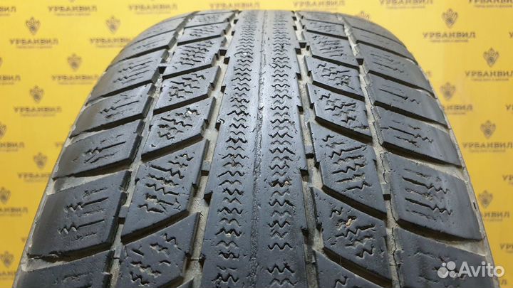 Triangle TR777 235/65 R17