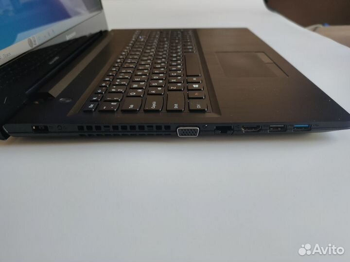 Ноутбук 15.6