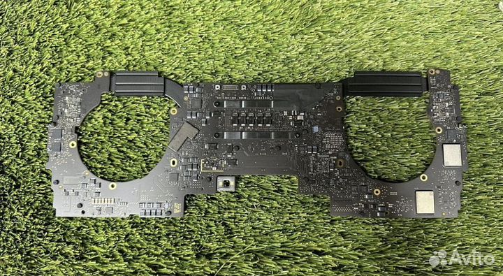 Материнская плата MacBook Pro 13 A2251 820-01949