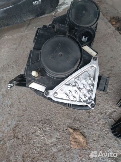 Фара правая Renault Duster 2