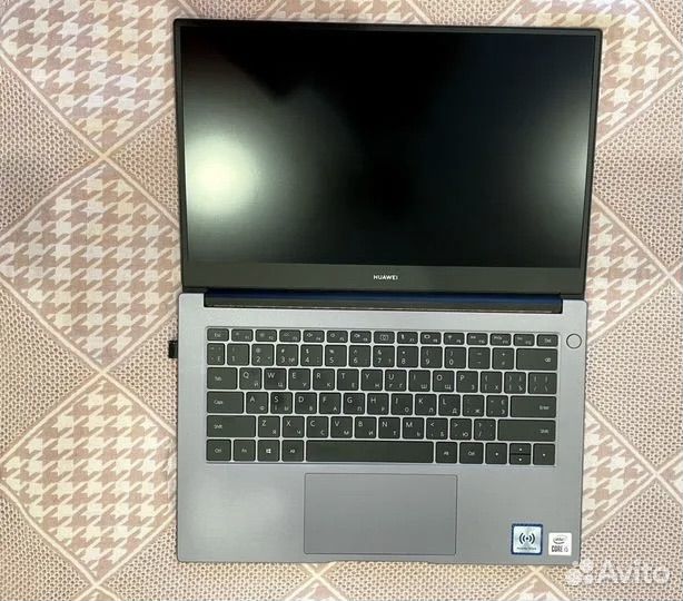 Huawei matebook d14