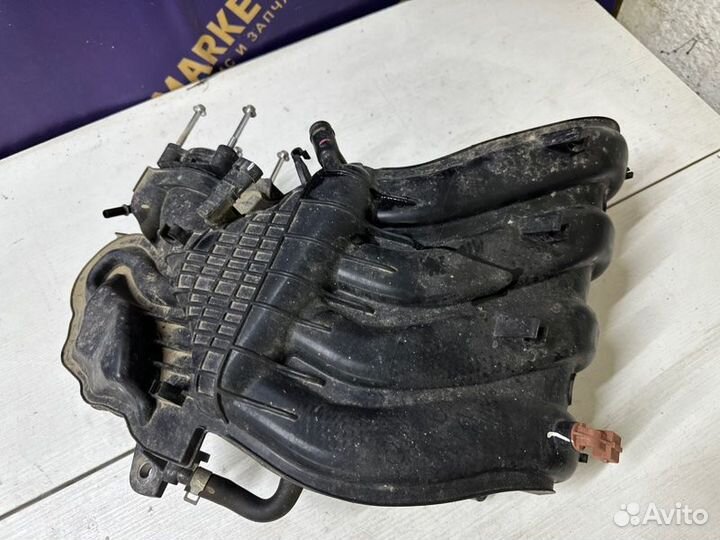 Коллектор впускной Renault Sandero хечбек H4M 2020