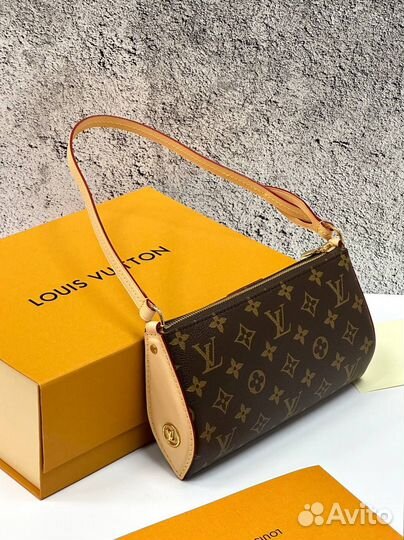 Сумка Louis Vuitton Pochette Tirette