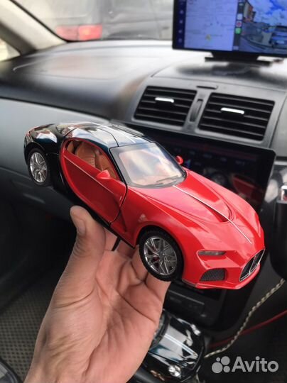 Модель Bugatti