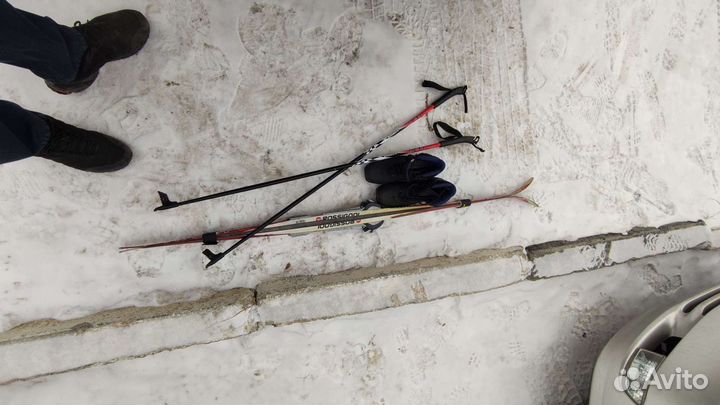 Лыжи комплект для ребенка ростом 125-135см