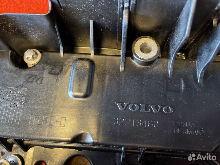 Клапанная крышка volvo xc 60-2