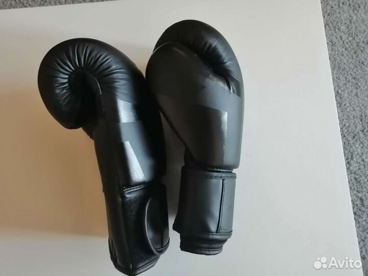 Перчатки боксерские-кикбоксерские