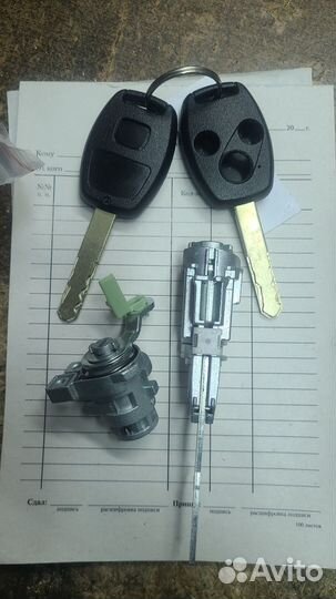 Личинка зажигания хонда аккорд/цивик +дверь 2007г
