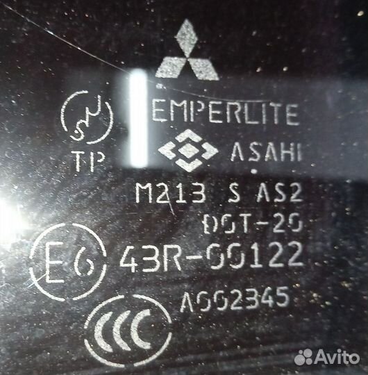 Форточка задней левой двери Mitsubishi Lancer 9