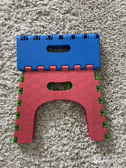 Складной детский стульчик