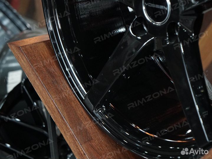 Литые диски Vossen R17 для Rio, Solaris, Vesta