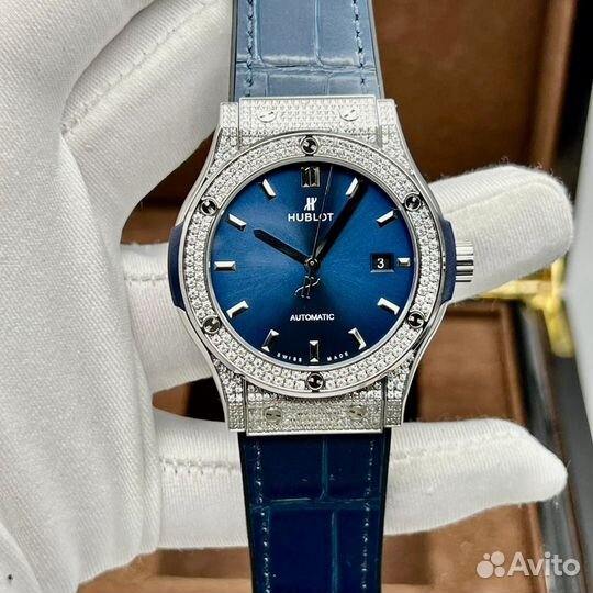 Часы Hublot classic fusion 42 с камнями