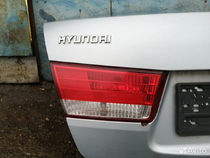 Фонарь задний левый внутренний Hyundai Sonata NF
