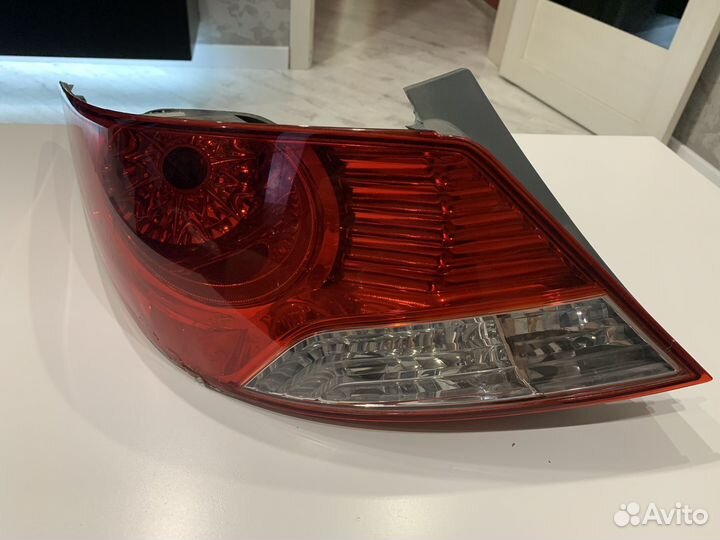 Задняя фара на hyundai solaris 1